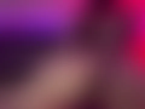 Ich liebe dieses Video. Hier f**ke ich mich gleichzeitig in meinen A***h und meine M****i. Doppelte Penetration fühlt sich für mich unglaublich gut an.