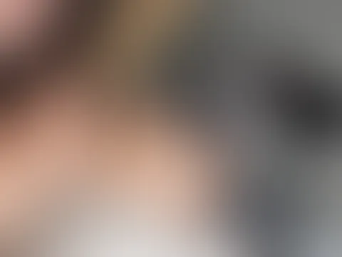 Es gibt auch schöne Seiten zum Start in die neue Woche 🤫. Hoffe ich konnte dir den Start damit etwas versüßen 😏?