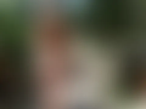 Willst du mit mir gemeinsam nackt durch den Garten spazieren? 😏 Dann komm doch in meine streams ✨