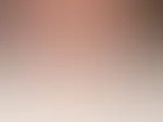 Ups :D wenn ich mich nackt an den Tisch setze , dann sieht das mit meiner gigaaaaantischen Oberweite so aus .... Gefällt dir der Anblick ? Dieses Bild ist übrings ein absoluter Schnapper :D So laufe i