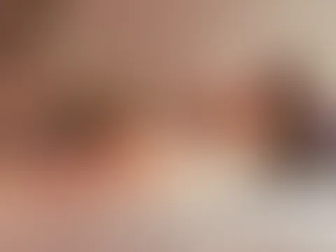 10 minutes of pure lust 🥰 Loud moans & wet fingers in my slit
