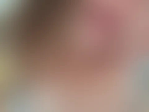 Es wird heißer und der Ausschnitt wird tiefer...sie lassen sich einfach nicht so gut verstecken 😇