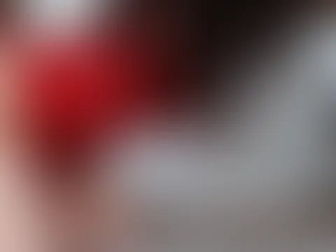 Was sagst du zu meiner neuen Dessous? Meine Titten quellen ein bisschen raus... ðŸ¤ðŸ™ˆðŸ˜ˆ
