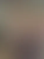 Barbie hat 'nen Spiegel gefunden. Du siehst mich doppelt? Dann gefĂ€llt dir's offenbarđđ