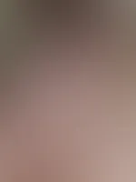 Two Fingers inside međ„đ