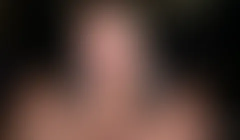 Öffentlicher Blowjob im Auto und A***h ausgiebig geleckt