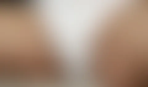 🔥Geil unter dem Höschen angefangen, bis es richtig nass war 🔥