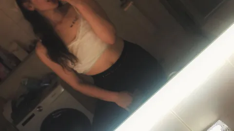 Is 😈