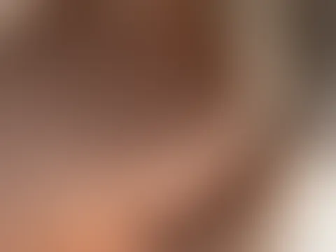 Von der Sonne geweckt zu werden ist schon schön☀️ lieber wäre mir etwas anders. 👅 oder 🍆 , du entscheidest!☀️💋