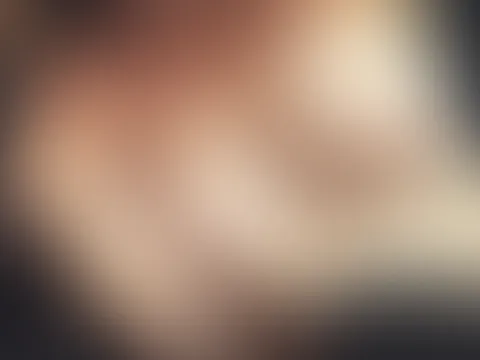 Einen schönen Sonntag ☀️ Ich stelle keine Fragen: Du kommst mit ins Bett. 🤭 Frühstück gibt’s später 😏🔥wenn wir damit fertig sind, den Sonntag richtig zu nutzen🔥