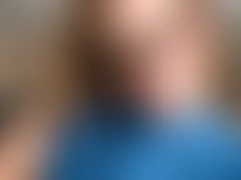 Perfekt angezogen für den Wochenstart. Weniger perfekt für das, was ich vorhabe 👀 Schreib mir.