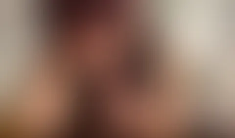 Darf ich deinen harten S*****z auch mal so verwöhnen?🤤🫦