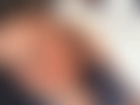 Sonnenstrahlen, gute Laune und ein kleines Lächeln nur für euch. ☀️💋 Wie verbringt ihr euren Tag? 😘