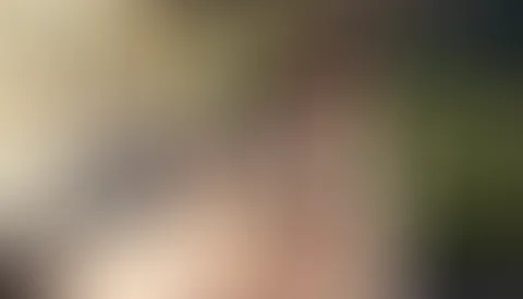 Gartenspaß mit Dildo