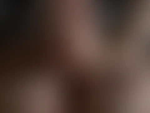 Ich steh auf Handschellen. Komplett ausgeliefert 😉 mehr gibt es im Chat 😘