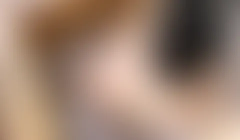 Mit abgebundenen Brüsten und gefesselt werde ich duchgebumst