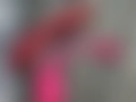 Magst Du mich und meine geile enge und nasse P***y steuern? Würde mich freuen wenn Du mich zum Orgasmus bringst