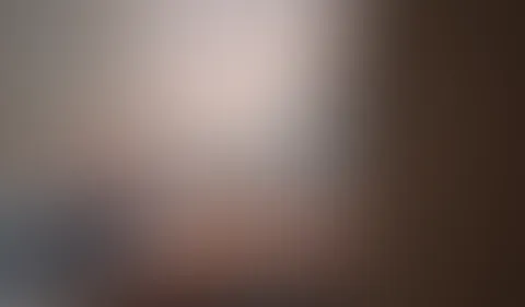 P***o geguckt und mit g******t bis ich komme! VOYEUR!