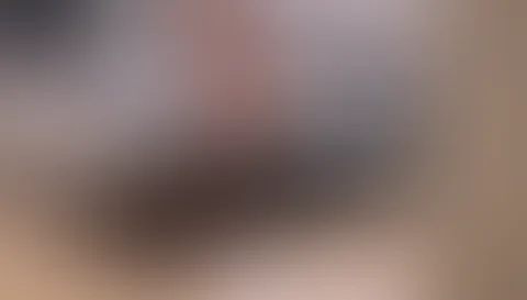 Girlfried-S*x in weißen Sneakersocken