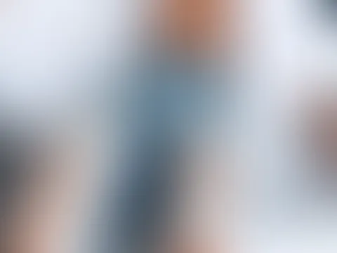 Happy Weekend! 😈 Lass los, genieße das Leben und folge deiner Lust. Das hier ist nur ein kleiner Vorgeschmack auf das, was dich erwartet… 💋  Als Abonnent bekommst du exklusive Einblicke, heiße Inhal