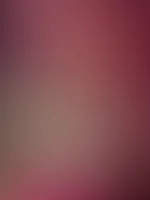 Aufgewacht und horny… Meine Titten warten auf dich – was machst du mit ihnen? 😏🍒