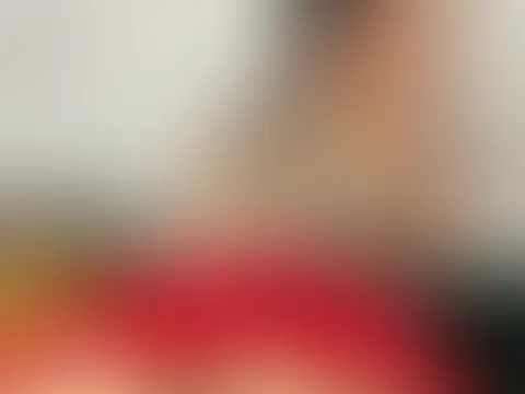 Notgeile Teen Slut wartet auf deinen Prachtkolben!