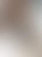 Na, Lust mit meinen Titten zu spielen? 😈