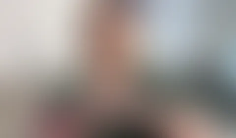 Sag mal Nora, wieso bist du eigentlich hier? Was suchst du denn hier, hast du einen Partner und weiß der das??? Das sind so ziemlich die häufigsten Fragen, die mir gestellt werden. Ich habe keine Lust