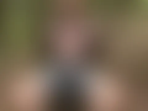 Mein Spaziergang durch den Wald begann so, und später traf ich einen Fremden, der mich gef**kt hat.