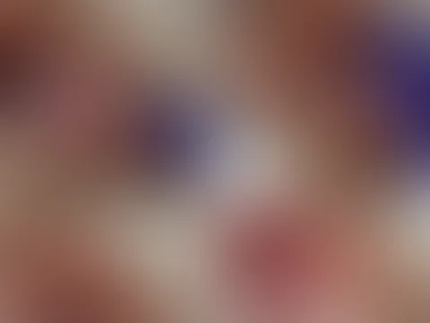 7:42 Sb Video im Selfiemodus Cumshotstyle mit roten Lippenstift, Zungenpiercing, eingehüllt in Nylons, Nahaufnahme vom Gesicht, ich lass meine Spucke aus meinem Blasmaul laufen beim Dildof**ken + Stöh