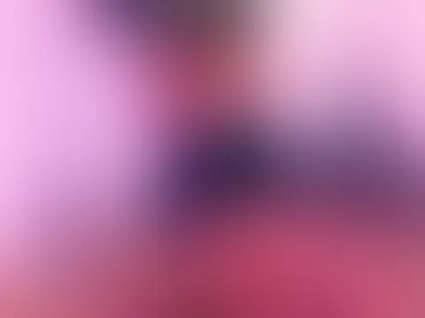 Schau mal mein schöner zierlicher Körper