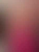 Ich stelle mir vor, wie du meinen Mund füllst und der Rest deines Spermas über mein Gesicht läuft… Es macht mich so geil. 💦🔥
