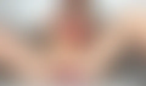 Hier kommt der FSK-18-Teaser … gerade heiß genug, um euch den Kopf zu verdrehen, aber noch nicht das ganze Geheimnis. 🔥😏 Heiß, aufregend und genau so frech, wie ihr’s liebt. 🔥😏
