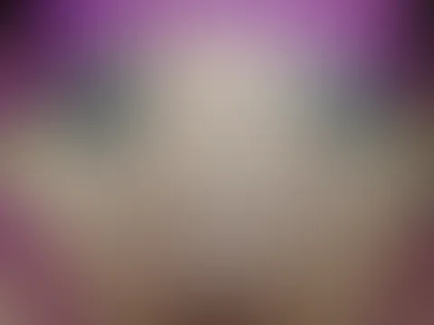 Schau dir meine kleine nasse P***y an ❣️ Da hat Mann mich glatt in einem Wunschvideo angespritzt 😈