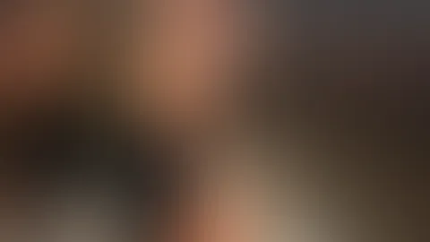 Stell die vor bleiben zusammen im Fahrstuhl stecken 🙈😈