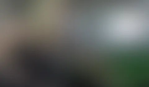 Eingelocht und Abgespritzt Das ich nun wirklich keine große Billard Spielerin bin war mir ja auch klar, aber der Typ in dem Freizeit-Kaffee konnte es wohl nicht mehr länger mit ansehen was ich mit de