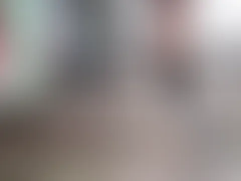 Guten morgen meine lieben und ich wünsche euch ein schönes Wochenende bitte nicht wundern aber mit den Absätzen und der Umgebung iss es garnicht so einfach zu laufen 😊😊