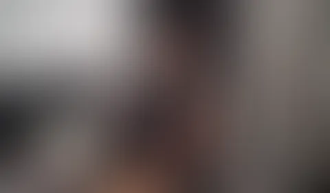 Dominante W***sanleitung der MaraLeNoir!  Die Domina mit Extraklasse zeigt dir auf wie du dein Würstchen ordentlich abzuschütteln hast! Dir wird ein Orgasmus begegnen, den du niemals so erwartet hätte