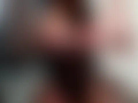 Lust auf eine süße Belohnung? 🍒✨  💎👸🏼Ich habe heute richtig gute Laune und Lust auf ein wenig Aufmerksamkeit👸🏼💎 Wer mir ein Trinkgeld hinterlässt, wird von mir ganz besonders belohnt🤫 Schreib 