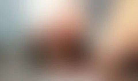 Im Bad den Dildo im den A***H geschoben und danach in der Dusche aus der M****i geil abgespritzt MIT sexy OVERKNEES
