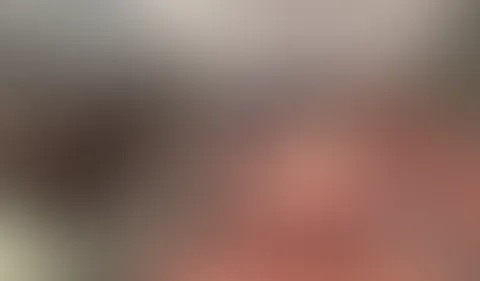 Kleiner Teaser!! Video kommt bald im Feed online! Spontaner Blowjob mit Eatworldalex im H&M, und schau was am Ende passiert!! Upsi😜😅 (Clip 9sek)