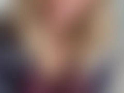 Wie wär’s wenn ich dich so auf der Couch erwarten würde? 😍
