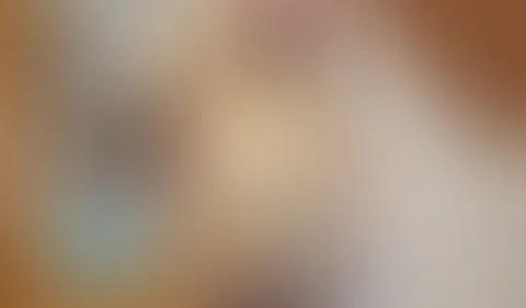 Wenn das meine Familie sieht! Zum 1x die Beine breit im Internet