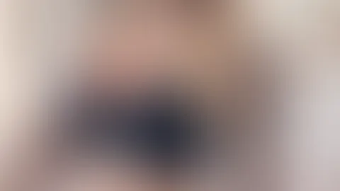 Gleich hier auf dem Tisch?😎🥵