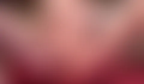 Geil masturbieren mit Naturdildo