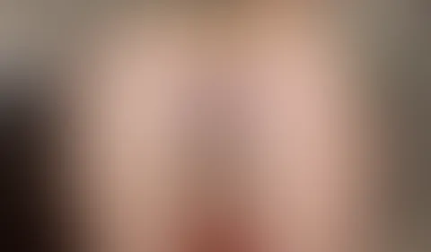 Geile Milf spielt an ihrer creamy P***y🤯💦💦