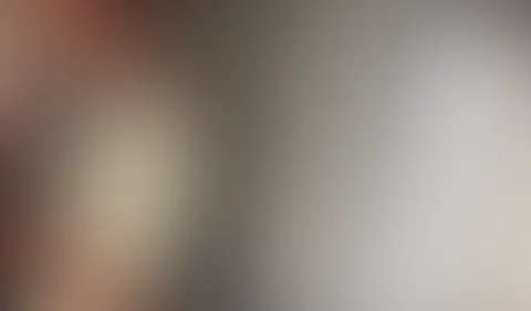 Klamotten shoppen in Leipzig macht echt Spaß, inklusive BlowJob in der Ankleide😜💦 Der Mitarbeiter fand es irgendwie nicht so lustig 😁(Video 3:32min)