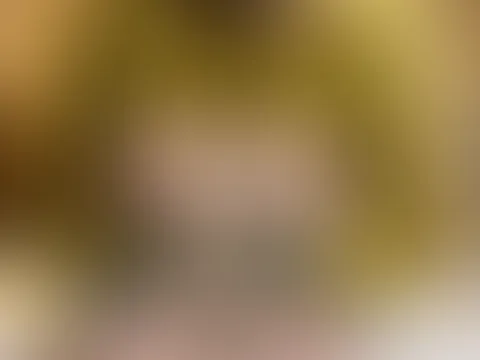 Alleine im Hotel und kein S*****z am Start! Da kann man sich schon mal die F****r in die P***y stecken 😜(Video 1:49min)