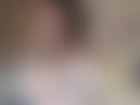 Ich hab mir ein neues Spielzeug gekauft- Würdest du es gern mit mir ausprobieren?🤭🥵 Magst du Fesselspiele?🫣🤭