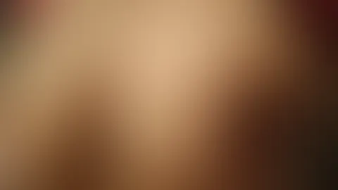 Große, weiche Titten von nah. Dunkle Warze, natürliche Haut, volle Form. So zeige ich meine Brüste gerne.